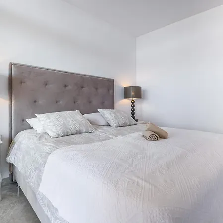 Sunset Waves 5-143 Appartement