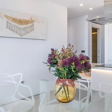 Sunset Waves 5-143 Apartament *